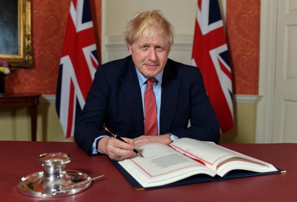 Brexit: Johnson a signé l'accord de retrait de l'UE Brexit: Johnson a signé l'accord de retrait de l'UE