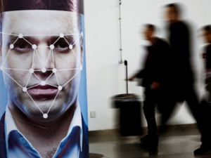 L'UE abandonne l'idée d'interdire la reconnaissance faciale dans l'espace public