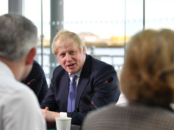 BREXIT: Johnson entend menacer l'UE de contrôles aux frontières BREXIT: Johnson entend menacer l'UE de contrôles aux frontières