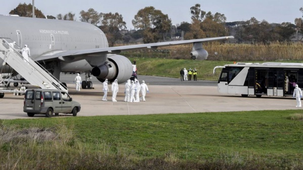 Coronavirus: un premier cas détecté à Bruxelles parmi les rapatriés européens de Chine Coronavirus: un premier cas détecté à Bruxelles parmi les rapatriés européens de Chine