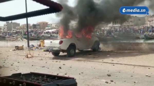 La révolte des pêcheurs à Saint-Louis mardi 4 février pour protester contre la non livraison de leurs licences de pêche