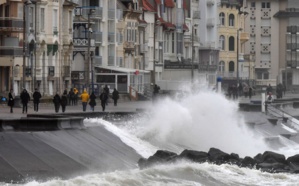 Tempête Ciara en Allemagne: des blessés et les grandes lignes à l’arrêt Tempête Ciara en Allemagne: des blessés et les grandes lignes à l’arrêt