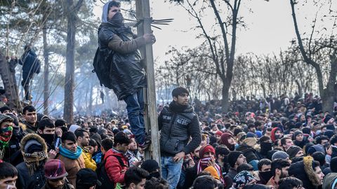 La Grèce bloque 10.000 migrants