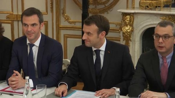 Coronavirus en France: le bilan monte à sept morts, épidémie «inexorable», selon Macron