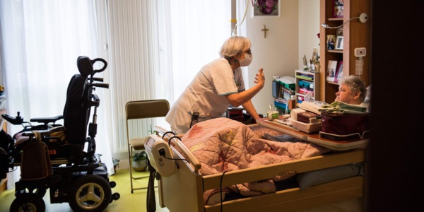 France : 562 décès (+112) et 6.172 hospitalisés France : 562 décès (+112) et 6.172 hospitalisés