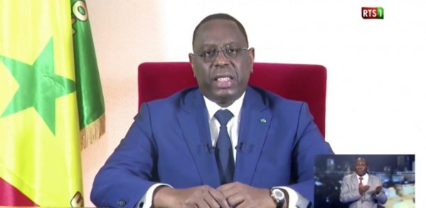 Coronavirus : Macky Sall décrète l’état d’urgence et un couvre-feu de 20h à 6h du matin Coronavirus : Macky Sall décrète l’état d’urgence et un couvre-feu de 20h à 6h du matin