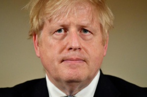 Boris Johnson entame "stable" sa nouvelle journée en soins intensifs