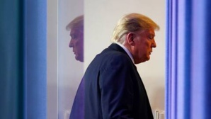 Trump inscrit son nom sur des chèques d’aide aux Américains, les critiques pleuvent Trump inscrit son nom sur des chèques d’aide aux Américains, les critiques pleuvent