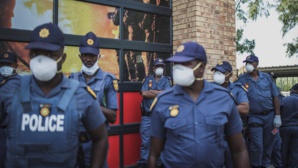 Afrique du Sud: accusé d’avoir répandu le virus, un Français inculpé de tentative de meurtre Afrique du Sud: accusé d’avoir répandu le virus, un Français inculpé de tentative de meurtre