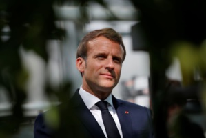 "Le 11 mai ne marquera pas le retour à une vie normale", dit Macron