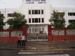 Année scolaire : Macky Sall partage l’espoir d’une reprise ‘’progressive et maîtrisée’’ des cours