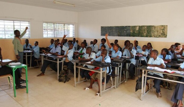 Le Sénégal face à la flambée de la Covid-19 : faut-il rouvrir les écoles le 02 juin 2020 ? Le Sénégal face à la flambée de la Covid-19 : faut-il rouvrir les écoles le 02 juin 2020 ?