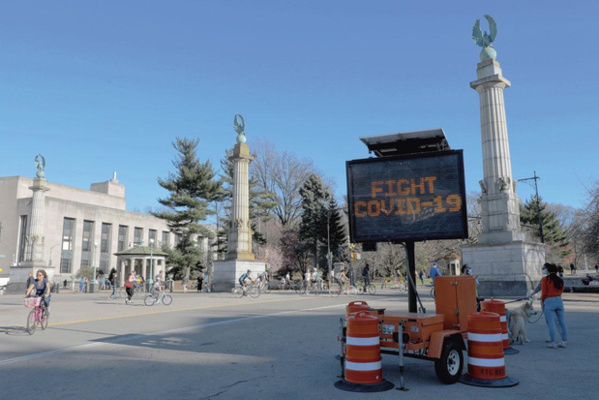 Coronavirus : une première vague de Covid-19 qui n'en finit pas aux USA Coronavirus : une première vague de Covid-19 qui n'en finit pas aux USA