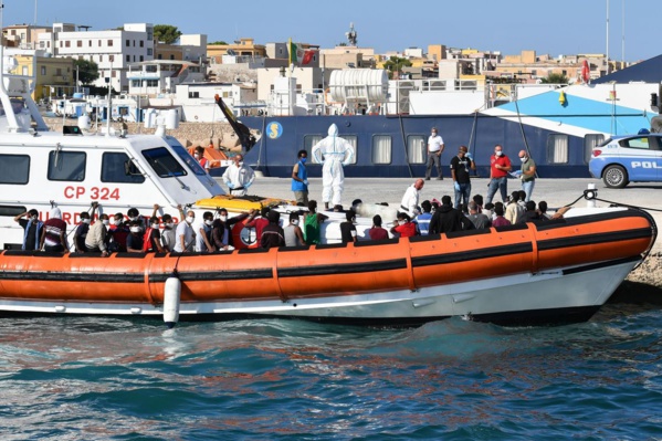 Pour Rome, un «flux exceptionnel» de migrants dû au Covid-19, appel de détresse à l'UE Pour Rome, un «flux exceptionnel» de migrants dû au Covid-19, appel de détresse à l'UE