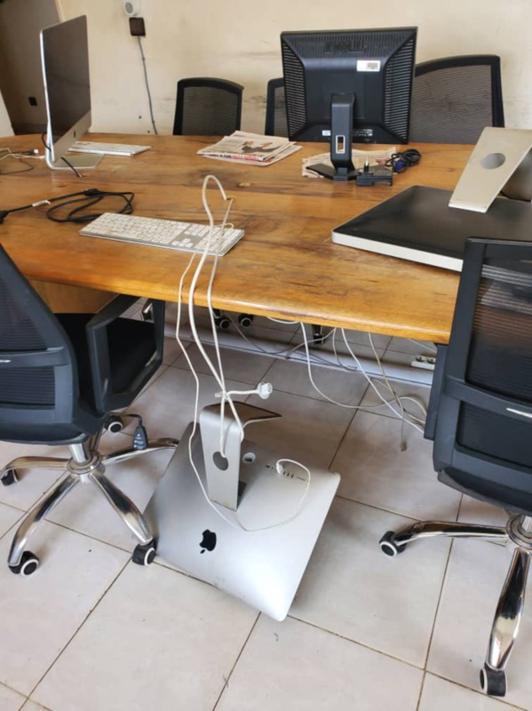 Attaque du siège des Echos : les syndicats de journalistes et des ONG demandent l’arrestation des assaillants et de leurs commanditaires Attaque du siège des Echos : les syndicats de journalistes et des ONG demandent l’arrestation des assaillants et de leurs commanditaires