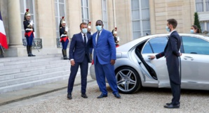 Macky Sall à l’Elysée : « un déjeuner de travail très convivial » et des « échanges approfondis » Macky Sall à l’Elysée : « un déjeuner de travail très convivial » et des « échanges approfondis »