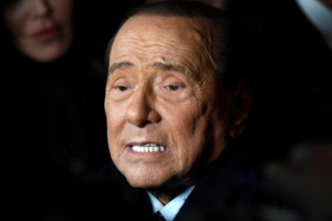 Silvio Berlusconi testé positif au Covid-19