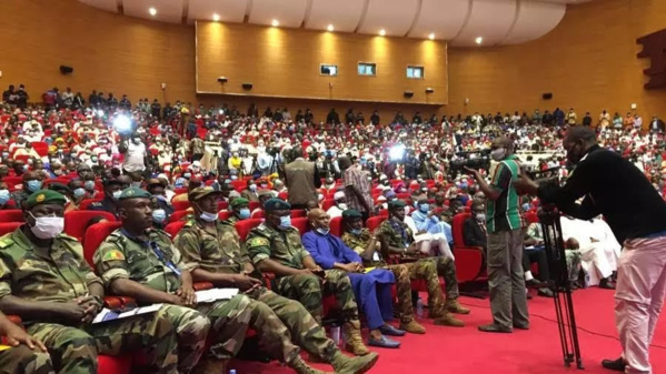 Mali : la Junte snobe la Cedeao et opte pour une transition de 18 mois Mali : la Junte snobe la Cedeao et opte pour une transition de 18 mois