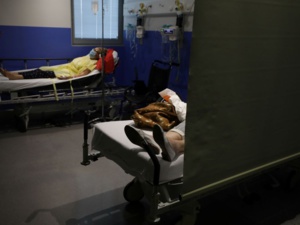 Coronavirus: 13.498 nouveaux cas en France, nouveau record quotidien Coronavirus: 13.498 nouveaux cas en France, nouveau record quotidien