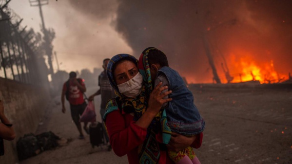 Grèce : Nouvel incendie dans un camp de migrants Grèce : Nouvel incendie dans un camp de migrants