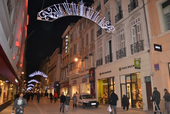 Covid-19 : la ville de Marseille rejette les nouvelles mesures sanitaires d’Olivier Véran