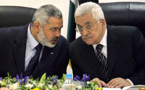Ismaïl Haniyeh (Hamas, à gauche) et Mahmoud Abbass (Fatah) Ismaïl Haniyeh (Hamas, à gauche) et Mahmoud Abbass (Fatah)