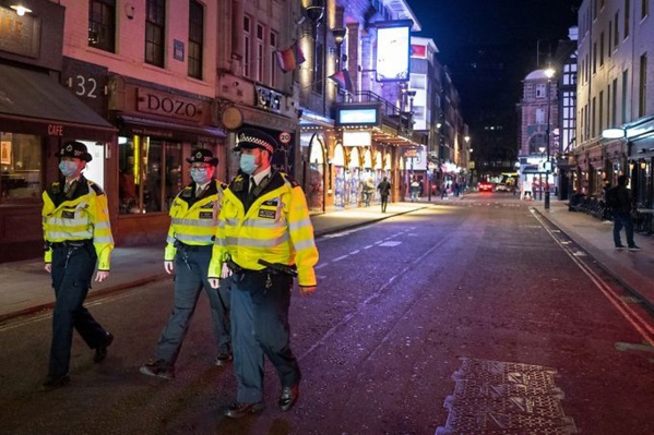 Nouvelles restrictions en Europe face à la pandémie