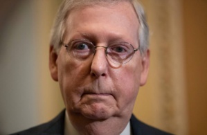 Coronavirus : le chef des républicains au Sénat évite la Maison Blanche