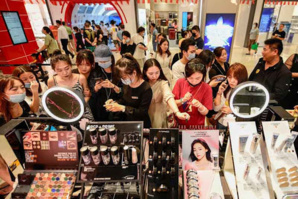 "La reprise de l’économie chinoise s’avère plus solide que prévu durant les vacances de la Fête nationale" "La reprise de l’économie chinoise s’avère plus solide que prévu durant les vacances de la Fête nationale"