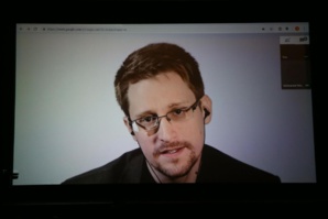 Lanceur d’alerte : Snowden reçoit un titre de résident permanent en Russie