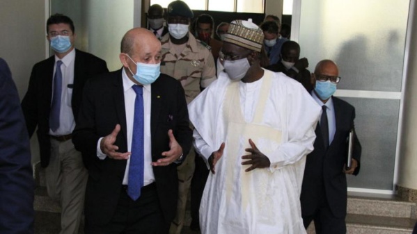 Désaccord franco-malien sur des discussions avec les rebelles jihadistes Désaccord franco-malien sur des discussions avec les rebelles jihadistes