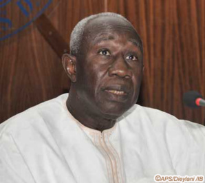 Iba Der Thiam : les mots d’Abdoulaye Wade pour un « Professeur émérite » Iba Der Thiam : les mots d’Abdoulaye Wade pour un « Professeur émérite »