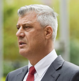 Crimes de guerre : le président kosovar démissionne et est placé en détention Crimes de guerre : le président kosovar démissionne et est placé en détention