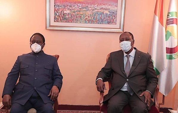 Crise ivoirienne : Ouattara et Bédié se parlent à l’hôtel du Golfe