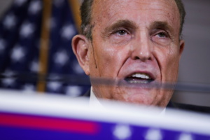 Soros, Maduro, Mon cousin Vinny : la folle conférence de presse de Rudy Giuliani