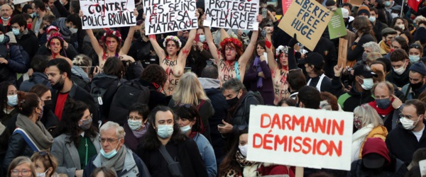Paris/Manifestation: La police tire des gaz lacrymogènes