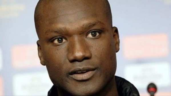 Football : décès de Pape Bouba Diop, ancien milieu de terrain sénégalais Football : décès de Pape Bouba Diop, ancien milieu de terrain sénégalais