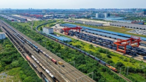 Des trains de marchandises entre la Chine et l'Europe Des trains de marchandises entre la Chine et l'Europe