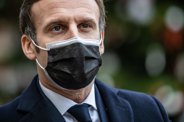 Touché par le coronavirus, Emmanuel Macron ressent des « symptômes légers » Touché par le coronavirus, Emmanuel Macron ressent des « symptômes légers »