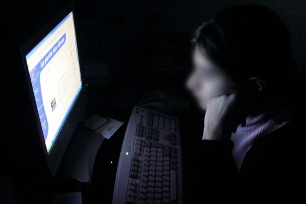 France : en temps de coronavirus, la détresse des étudiants «seuls derrière leur ordi» France : en temps de coronavirus, la détresse des étudiants «seuls derrière leur ordi»