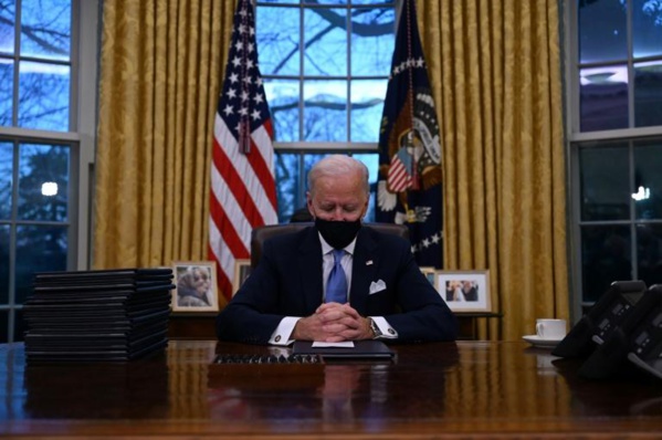 Joe Biden, dans le Bureau Oval à la Maison Blanche Joe Biden, dans le Bureau Oval à la Maison Blanche