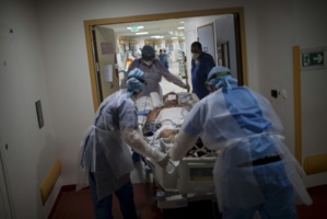 COVID-19  : Plus de 400 morts en France durant les dernières 24 h