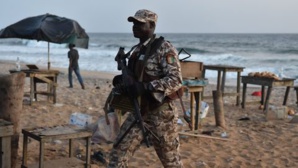 Image de l'attentat terroriste sur une plage de Grand-Bassam en Côte d'Ivoire en 2015