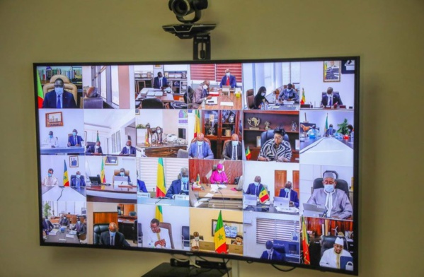 Transport, TNT, entreprises de presse, réseaux sociaux, corruption, Mémorial de Gorée, etc. : Macky Sall insiste sur ses chantiers (conseil des ministres) Transport, TNT, entreprises de presse, réseaux sociaux, corruption, Mémorial de Gorée, etc. : Macky Sall insiste sur ses chantiers (conseil des ministres)