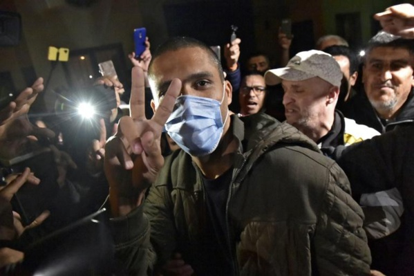 Algérie : Plus de 30 détenus d’opinion libérés, dont le militant Khaled Drareni Algérie : Plus de 30 détenus d’opinion libérés, dont le militant Khaled Drareni