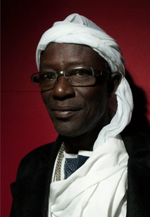 A Monsieur Moussa Sène Absa : la page blanche est déjà sombre... A Monsieur Moussa Sène Absa : la page blanche est déjà sombre...