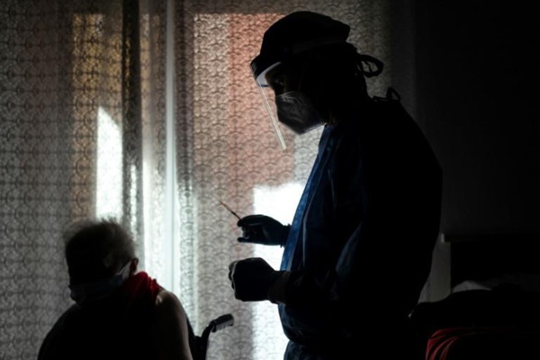 Coronavirus : L’Italie reconfine, le Portugal desserre l’étau, AstraZeneca dans la tourmente Coronavirus : L’Italie reconfine, le Portugal desserre l’étau, AstraZeneca dans la tourmente