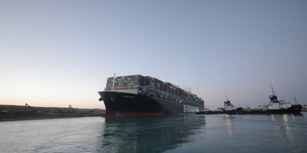 Canal de Suez : L’Ever Given remis à flot, le trafic maritime reprend