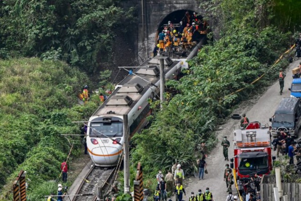 Catastrophe ferroviaire : Plus de 50 morts lors du déraillement d’un train à Taïwan