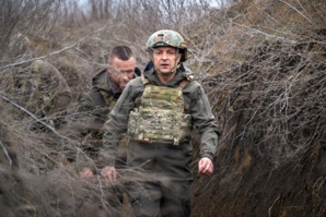 Le président ukrainien à la frontière avec la Russie